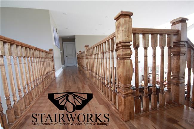 Tuxedo Newel Post_W_Heritage Balusters4