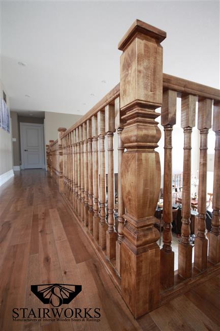 Tuxedo Newel Post_W_Heritage Balusters6