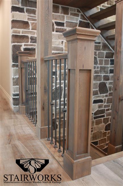 QUEEN_NEWEL POST_W_BELLA1_STEEL BALUSTERS_STW7