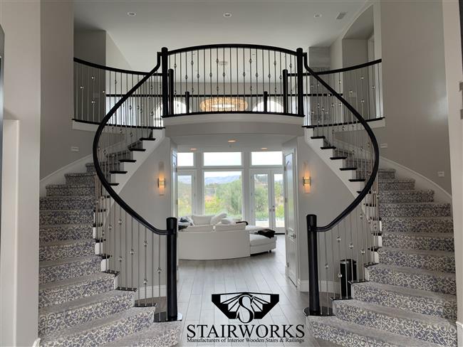Custom_Turned_Tapered_Newel_Post_3