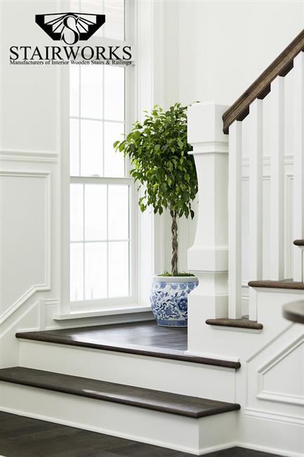 Princess Margaret W/Studio Spindles & Cosmopolitan Handrail 3