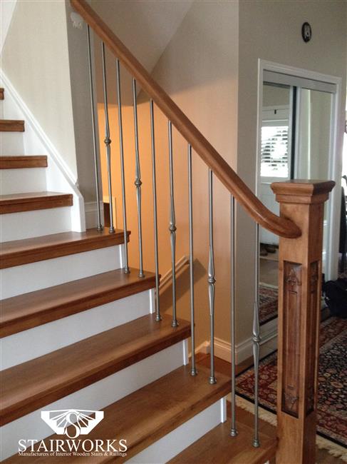 Flourish Newel Post W/Spoon Steel Balusters